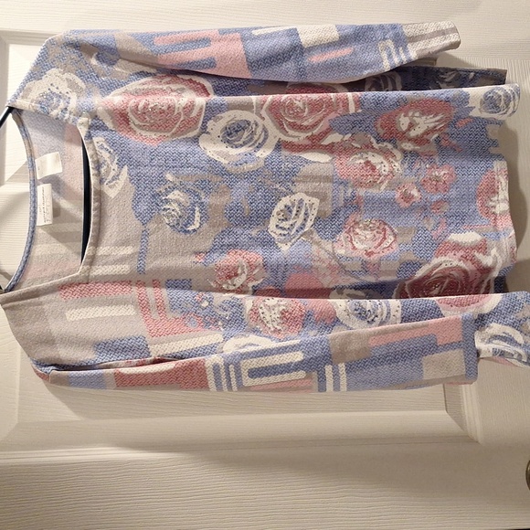 Alfred Dunner Blue and Cream Patterned Top - Picture 1 of 3
